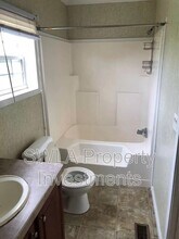 4015 Wildflower Dr in Sulphur, LA - Building Photo - Building Photo