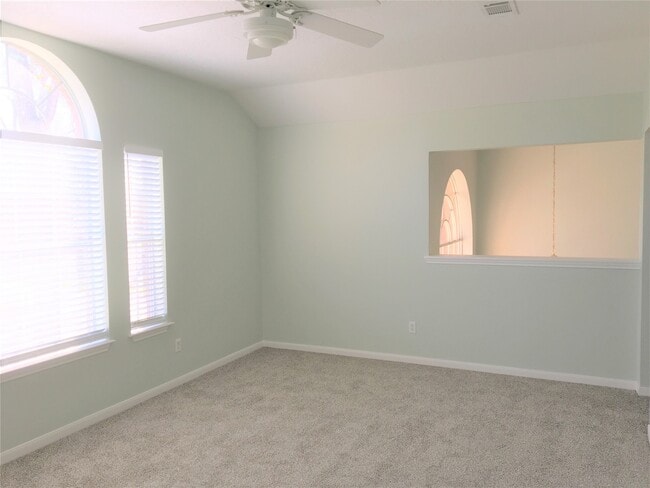 7510 Danehill Dr in Spring, TX - Foto de edificio - Building Photo