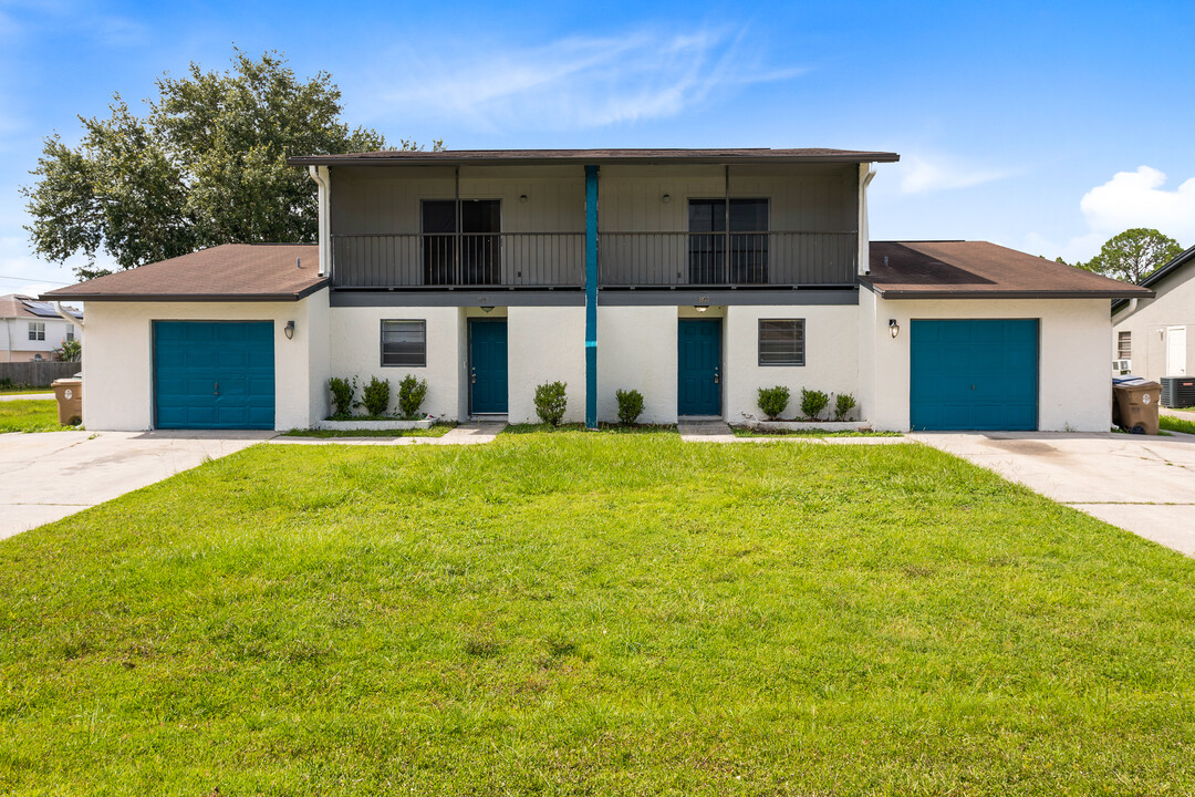 803 Lucaya Dr in Kissimmee, FL - Building Photo