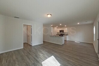 213 Big Oak in Livingston, TX - Building Photo - Building Photo