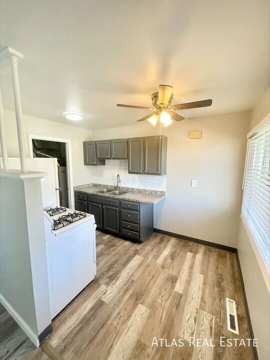 325 May Dr in Colorado Springs, CO - Building Photo