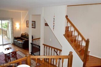 2182 Whisperwood Glen Ln in Reston, VA - Building Photo - Building Photo