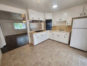 4436 Rosebud Ln in La Mesa, CA - Building Photo - Building Photo