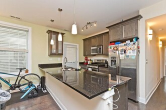 2912 N Avers Ave in Chicago, IL - Building Photo - Building Photo