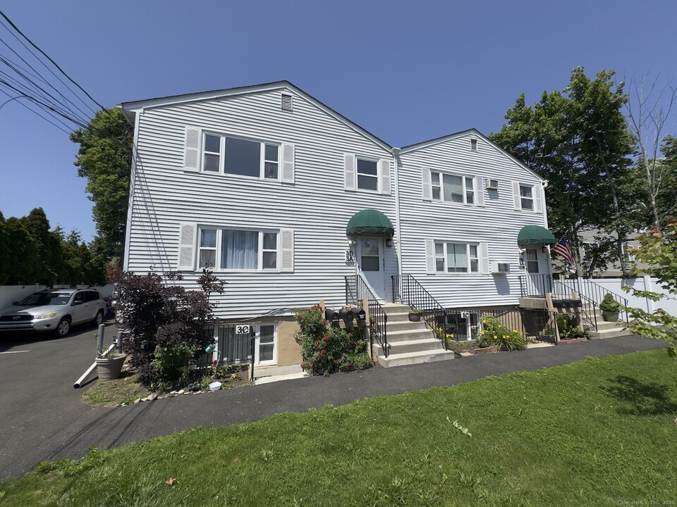 3 Sniffen St in Norwalk, CT - Building Photo