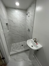 W180S7705 Pioneer Dr, Unit 1 in Muskego, WI - Building Photo - Building Photo
