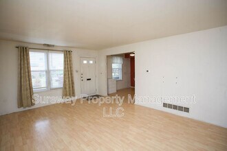 2116 Harbour Dr in Palmyra, NJ - Building Photo - Building Photo