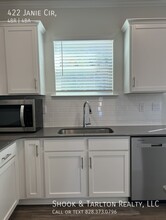 422 Janie Lp in Newton, NC - Building Photo - Building Photo