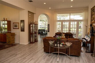 9350 Via Classico W in Wellington, FL - Building Photo - Building Photo