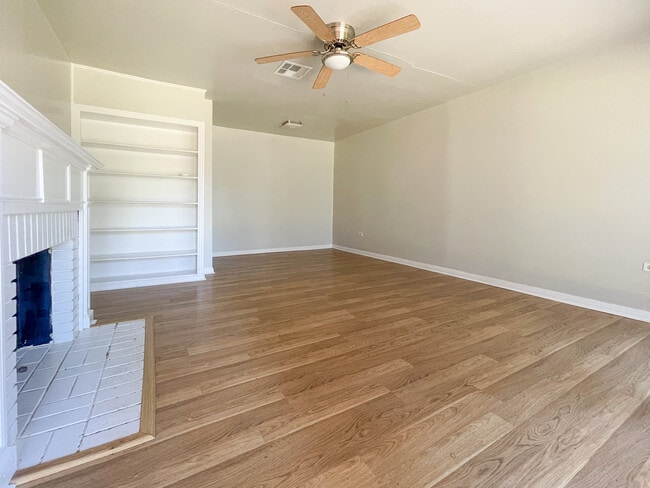 3719 Parkwood St in Waco, TX - Building Photo - Building Photo