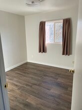 2960 Redwood St in Florence, OR - Building Photo - Building Photo