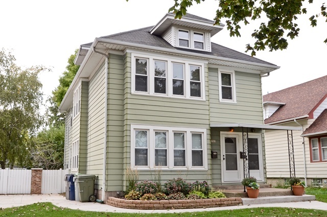 1705 W Custer Ave in Milwaukee, WI - Foto de edificio