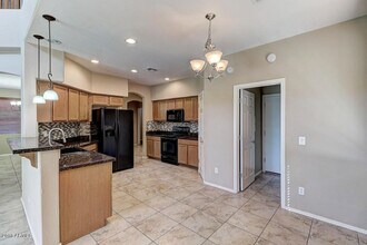 4417 W Heyerdahl Dr in Phoenix, AZ - Building Photo - Building Photo