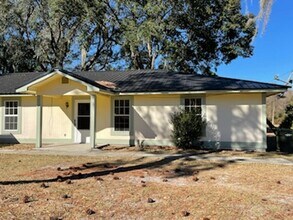 52 Shaw Rd in Hinesville, GA - Building Photo - Building Photo