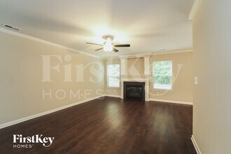 803 Rook Rd in Charlotte, NC - Foto de edificio - Building Photo