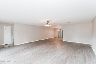 2932 Olson Ln N in Jacksonville, FL - Building Photo - Building Photo