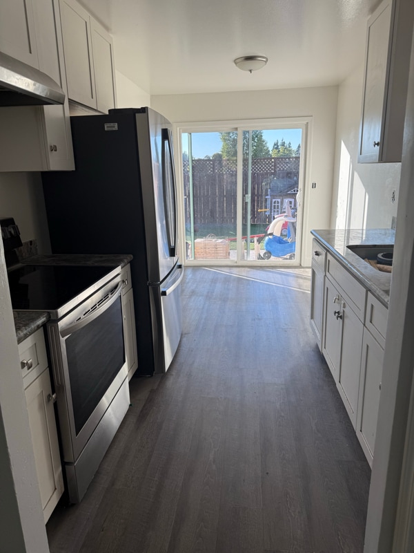 4373 Hoen Ave in Santa Rosa, CA - Building Photo - Building Photo