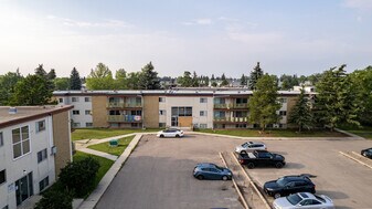 Kippling Apartments in Edmonton, AB - Building Photo
