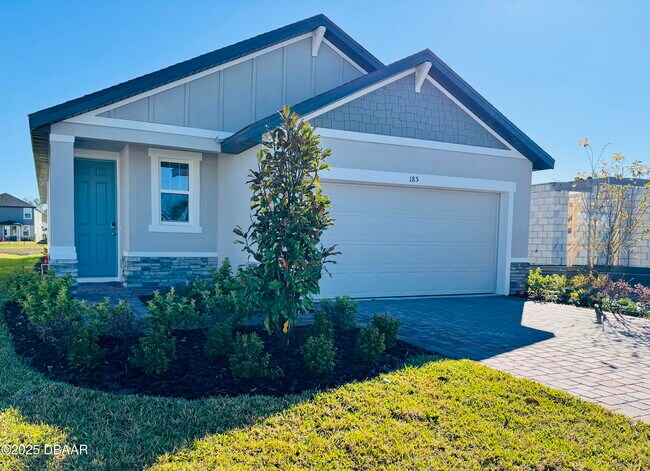 property at 185 Links Ter Blvd