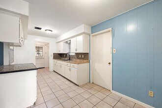 6515 Ashton St in Houston, TX - Foto de edificio - Building Photo