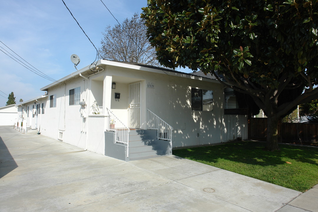 1313 Lewis St in Santa Clara, CA - Building Photo