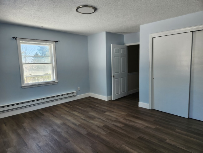 17 Shepherd Rd in Sidney, ME - Foto de edificio - Building Photo