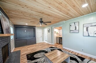 309 Woodhollow Rd in Great River, NY - Building Photo - Building Photo