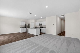 513 Thistle Ln in Maxwell, TX - Building Photo - Building Photo