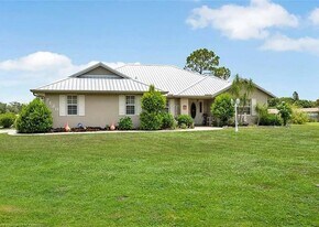 7120 Coral Ridge Rd in Sebring, FL - Building Photo