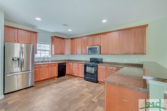 191 Peregrine Cir in Richmond Hill, GA - Building Photo - Building Photo