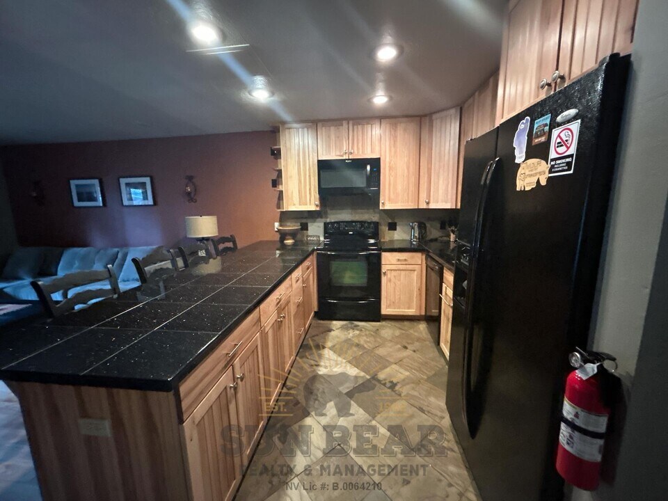 845 Southwood Blvd in Incline Village, NV - Building Photo