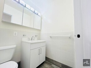 EAST 57 STREET in New York, NY - Building Photo - Building Photo