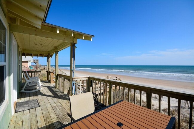 1108 N Shore Dr in Surf City, NC - Building Photo - Building Photo