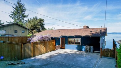 2109 52nd Ave SW in Seattle, WA - Building Photo - Building Photo