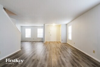 12662 Courage Crossing in Fishers, IN - Building Photo - Building Photo