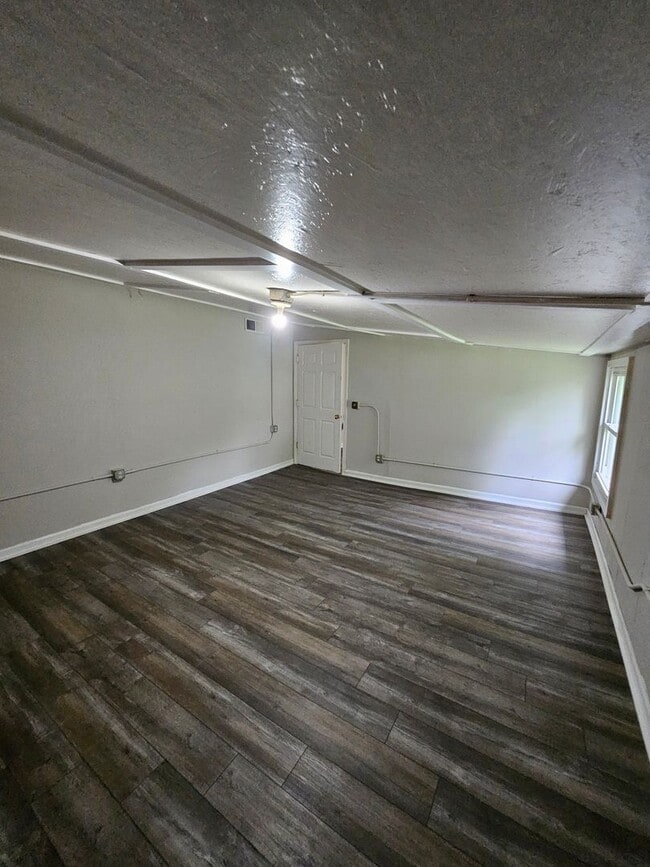 property at 3305 Culverson Ave