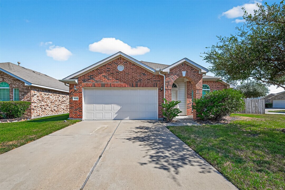 22202 Thresher Ct in Katy, TX - Foto de edificio