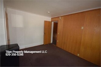 860 Cherry St in Oshkosh, WI - Building Photo - Building Photo