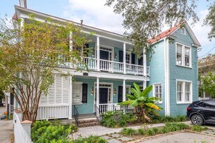 138 Coming St in Charleston, SC - Building Photo