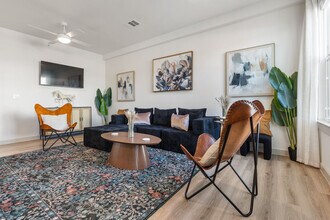 1301 Leah Ave, Unit SI FL1-ID1499102P in San Marcos, TX - Foto de edificio - Building Photo