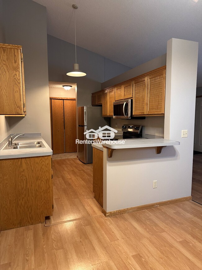 14027 81st Ave N in Osseo, MN - Building Photo - Building Photo