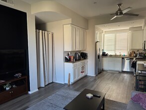 604 Kellogg St in San Marcos, CA - Foto de edificio - Building Photo