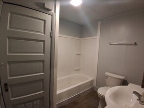 904 N Collett St in Danville, IL - Building Photo - Building Photo