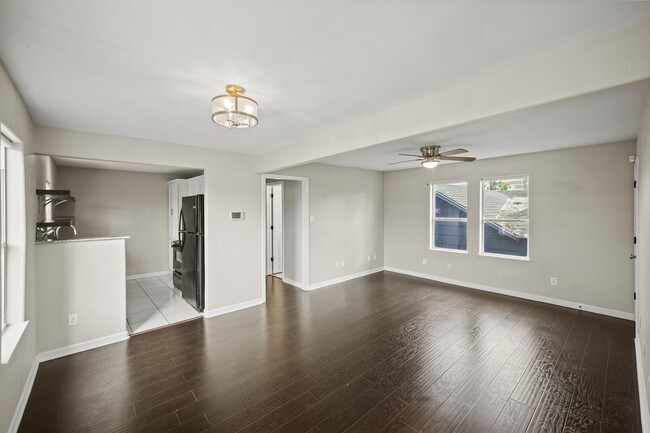 1205 Morris St in Houston, TX - Building Photo - Building Photo