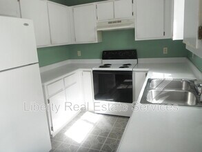 1100 Pineland Ave in Hinesville, GA - Building Photo - Building Photo