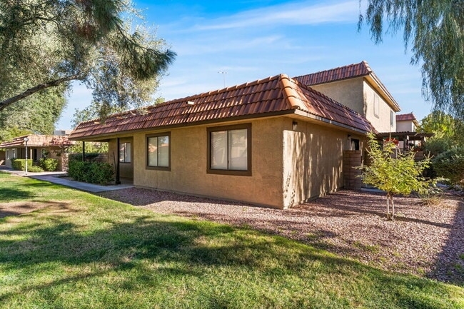 property at 735 Apple Tree Ct