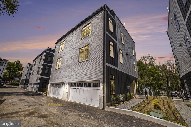 property at 203 Wigard Ave