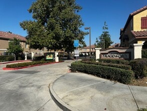 15609 Lasselle St in Moreno Valley, CA - Building Photo - Building Photo