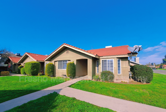 12486 Georgia Ln in Madera, CA - Building Photo - Building Photo