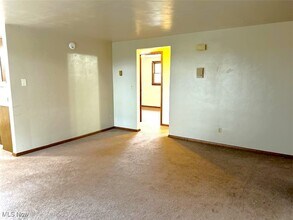 98 View St in Weirton, WV - Building Photo - Building Photo